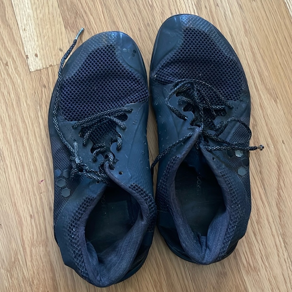 Vivo barefoot shoes 👟